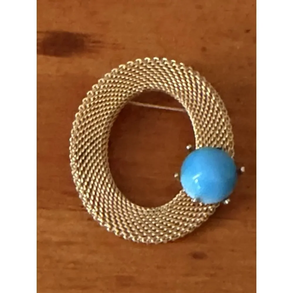 Vintage Style Gold Tone Rope Design Brooch Faux Turquoise Cabochon Round Pin